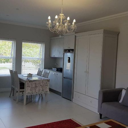 Appartement Coral Tree à Hermanus Extérieur photo