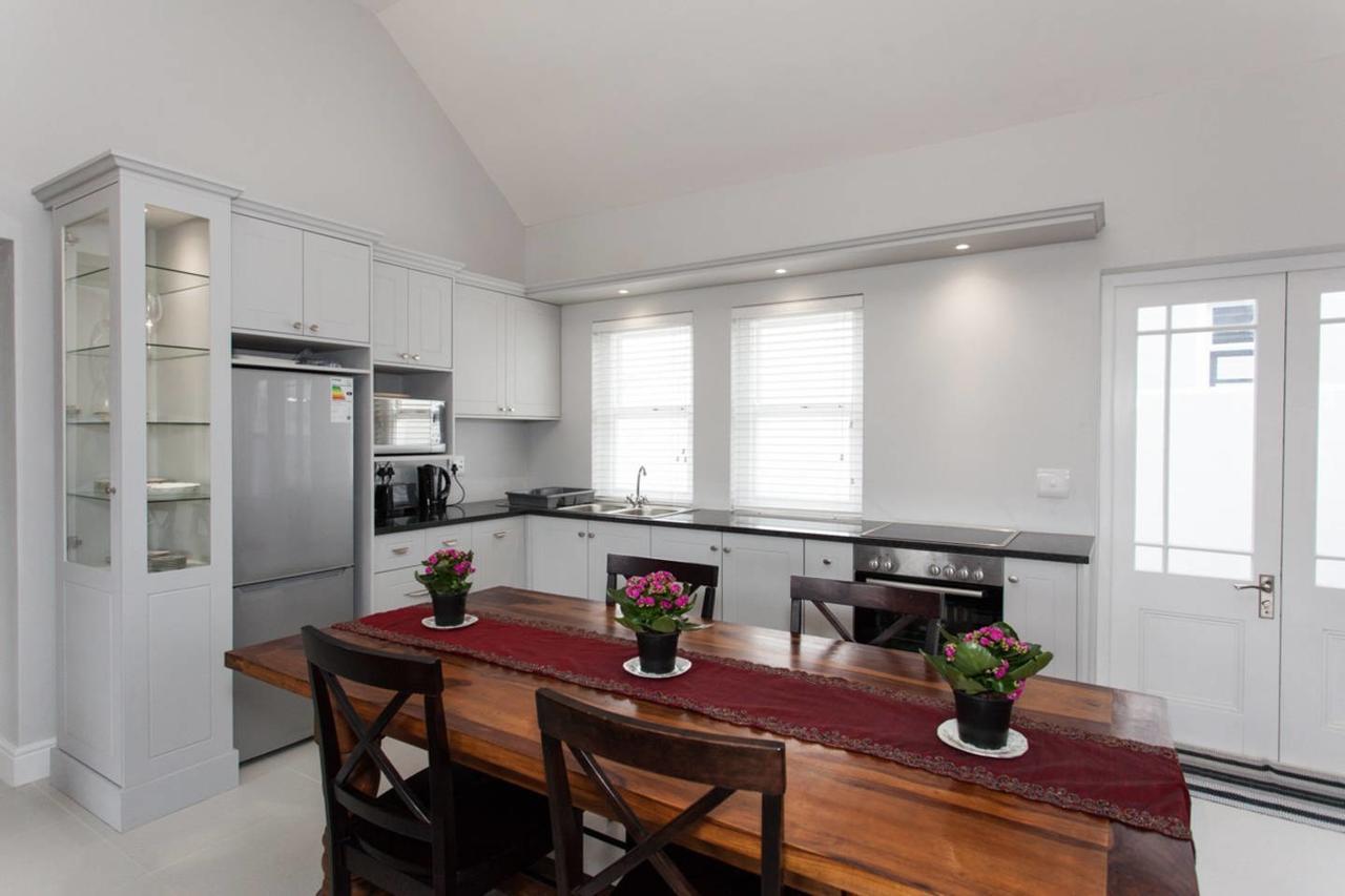 Appartement Coral Tree à Hermanus Extérieur photo