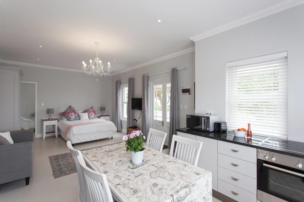 Appartement Coral Tree à Hermanus Extérieur photo